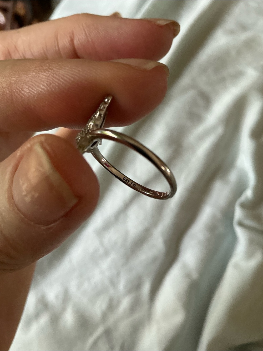 Silver Hummingbird Bird Ring - Elegant Pet-Inspired Jewelry - Picture 4 of 4